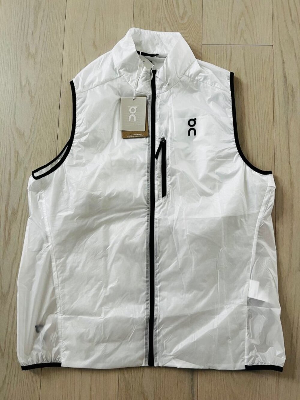 On Running Weather Zip Vest White ( L )